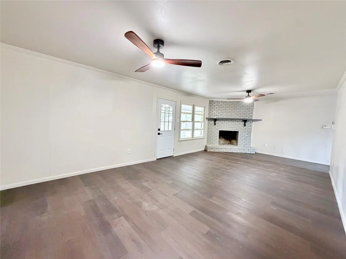 Photo of 2248 Crescent Drive