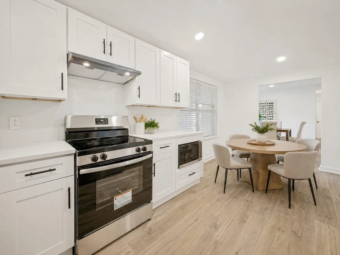 Photo of 5012 Hatherly Drive