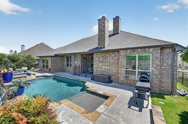 Photo of 4500 Knoll Ridge Drive