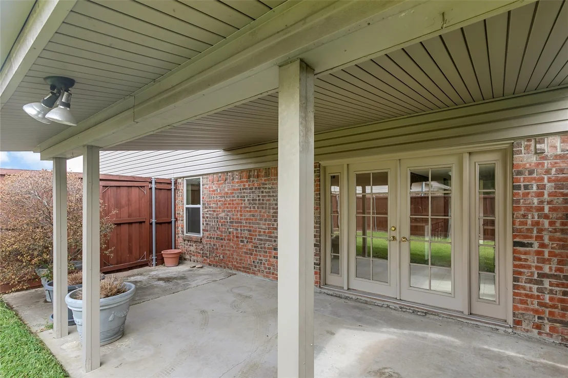 Photo of 3302 Ivanhoe Lane