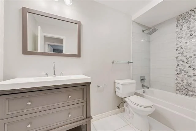 Photo of 443 Dinalynn Street