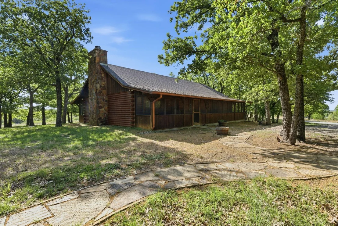 Photo of 2197 Netherly Lane