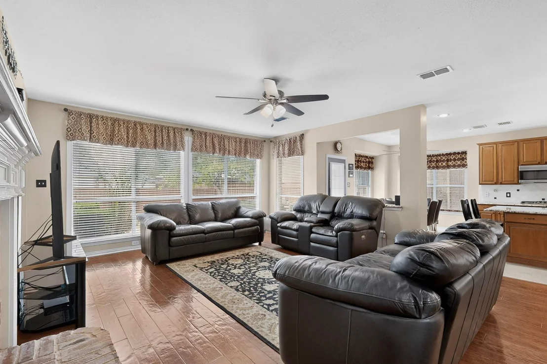 Photo of 9621 Plains Circle