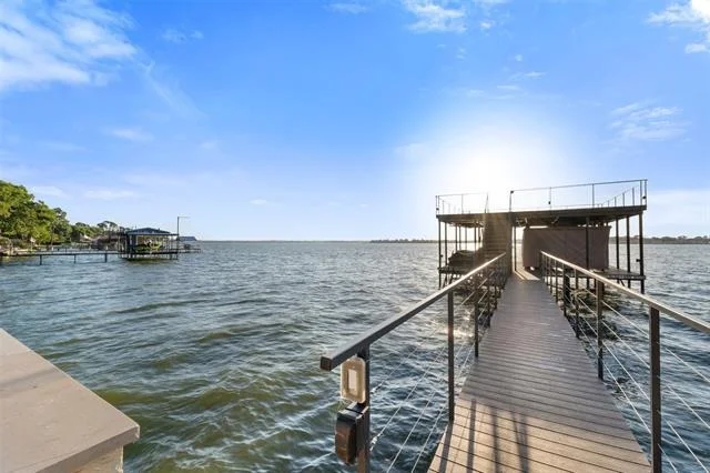 Photo of 12210 Lake Forest Drive