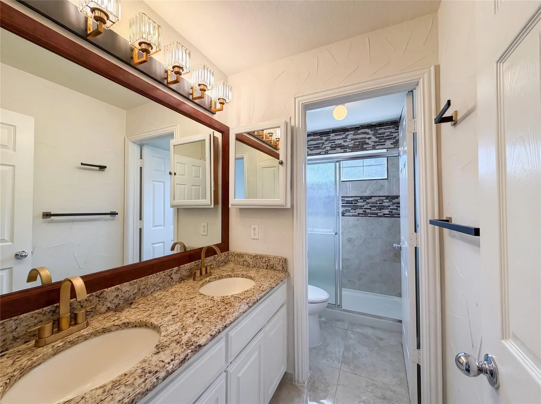 Photo of 1429 Greenbriar Drive