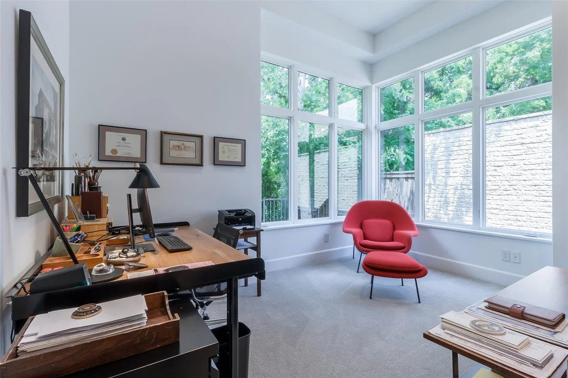 Photo of 341 Devon Drive