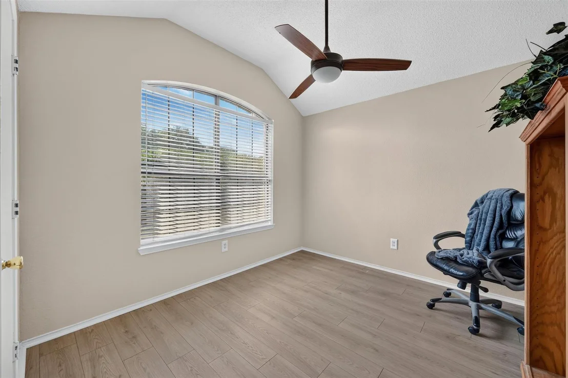 Photo of 2103 Meadowview Drive