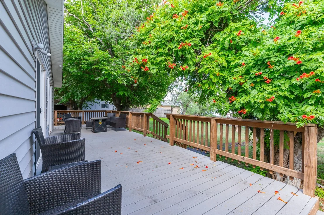 Photo of 9732 Cove Road