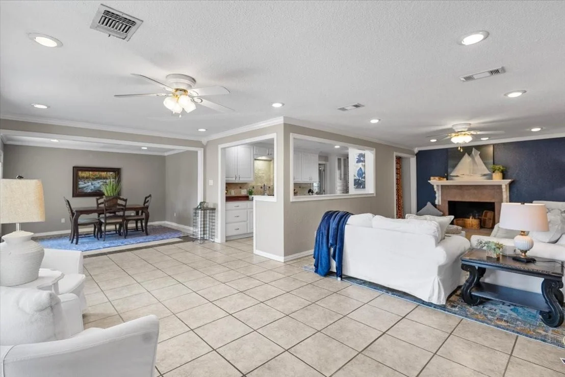 Photo of 1715 Leisure Lane