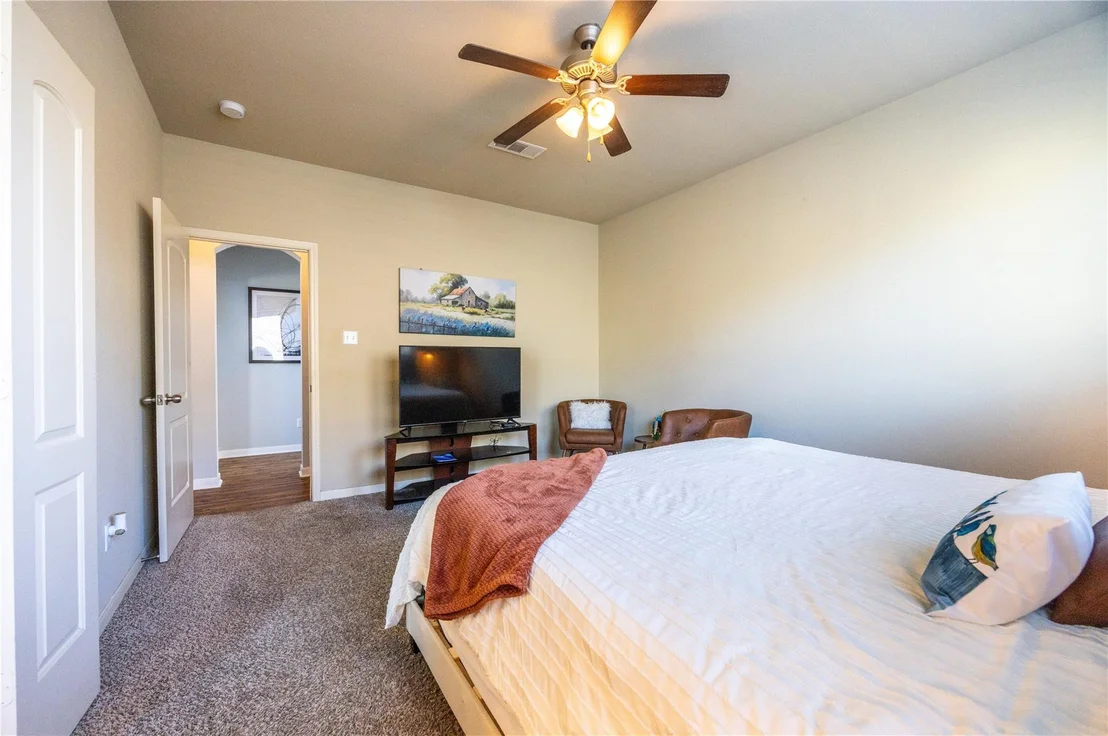 Photo of 10864 Aurora