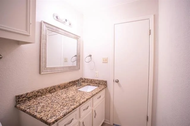 Photo of 812 Crestline Drive