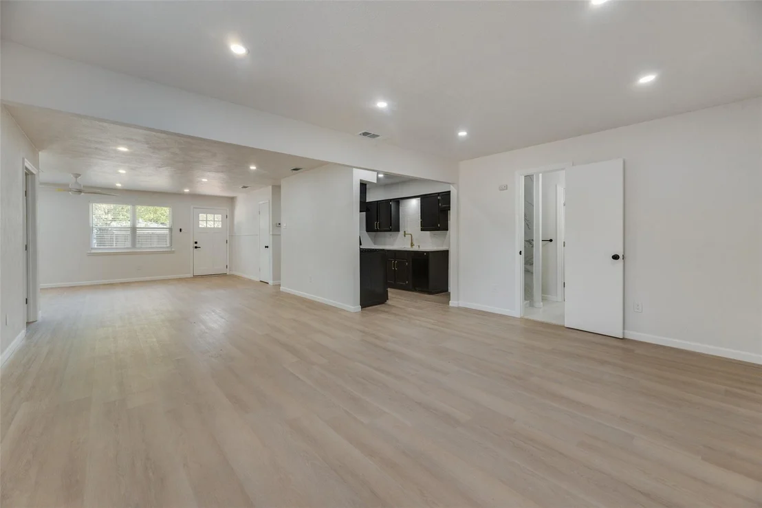 Photo of 409 Birchwood Circle