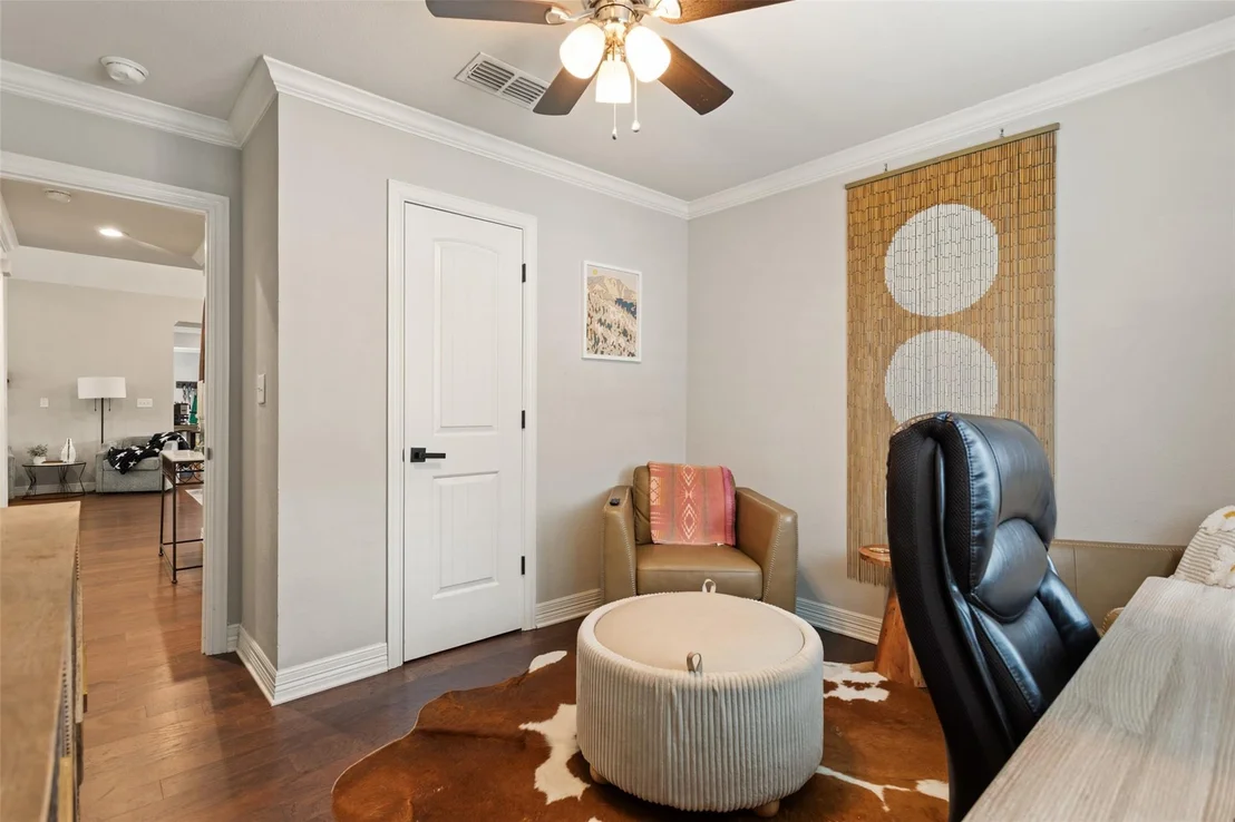 Photo of 237 E Hideaway Lane
