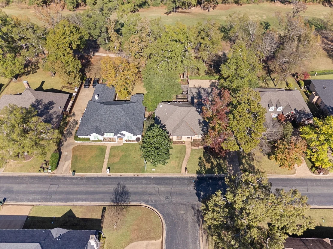 Photo of 1807 Royal Oak Drive