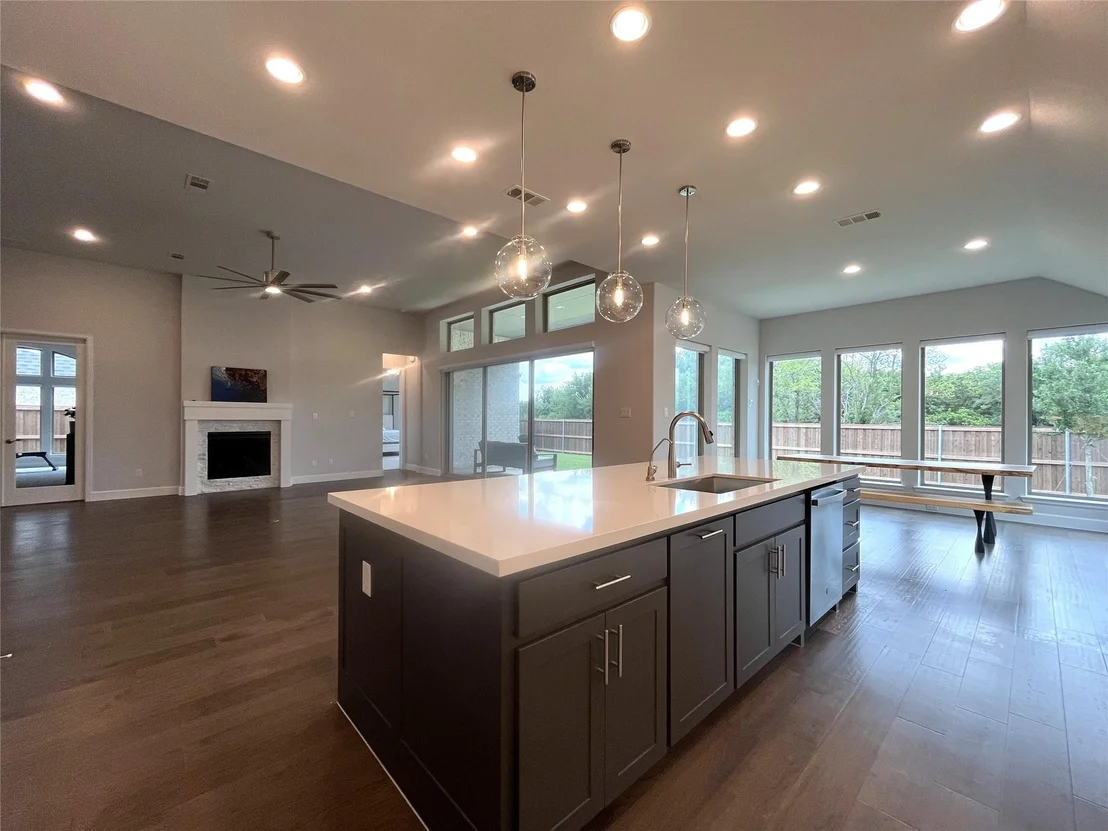 Photo of 2834 Midlake Drive