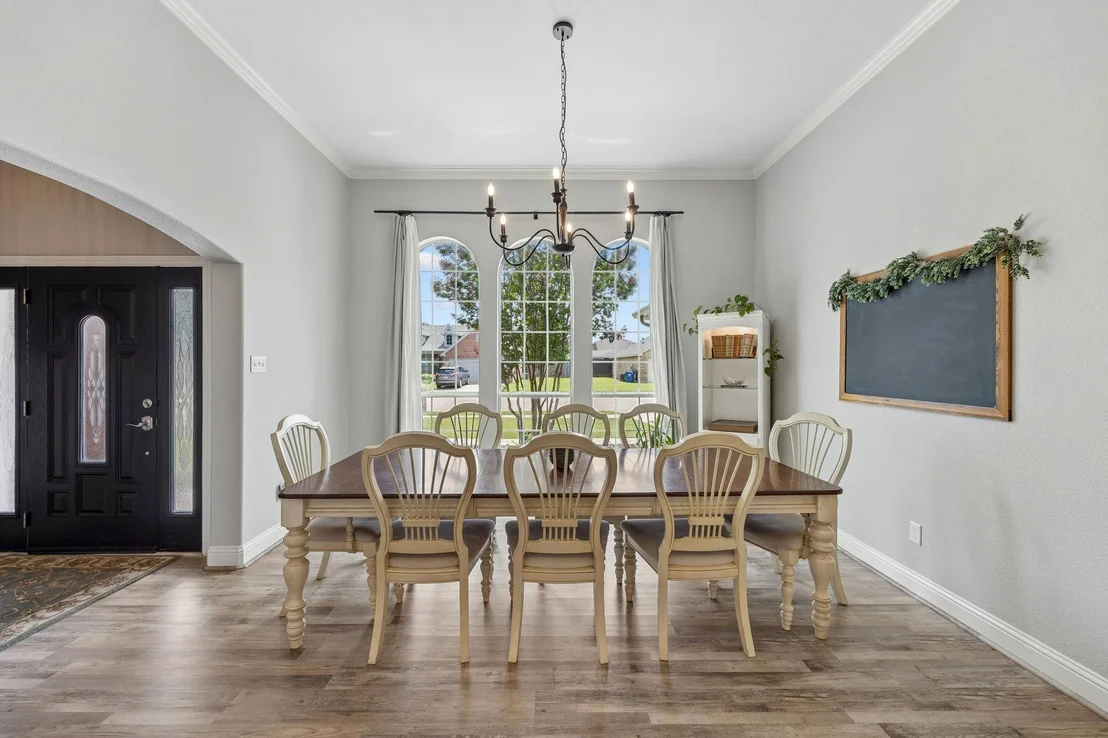 Photo of 671 Stefhanie Drive