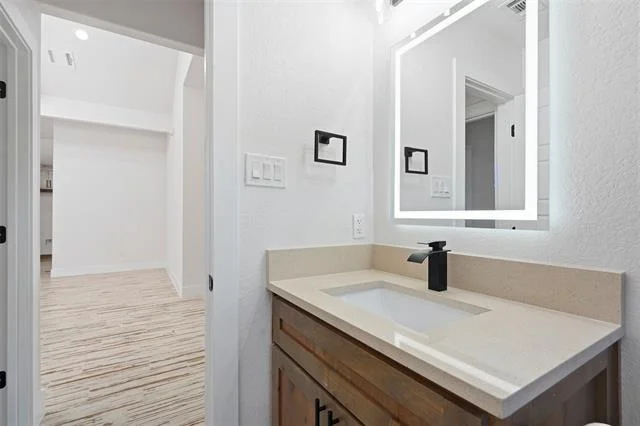 Photo of 907 Renfro Drive