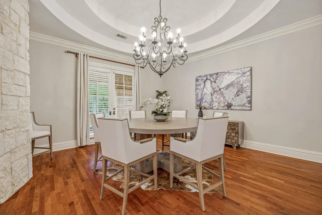 Photo of 6436 Valley Creek