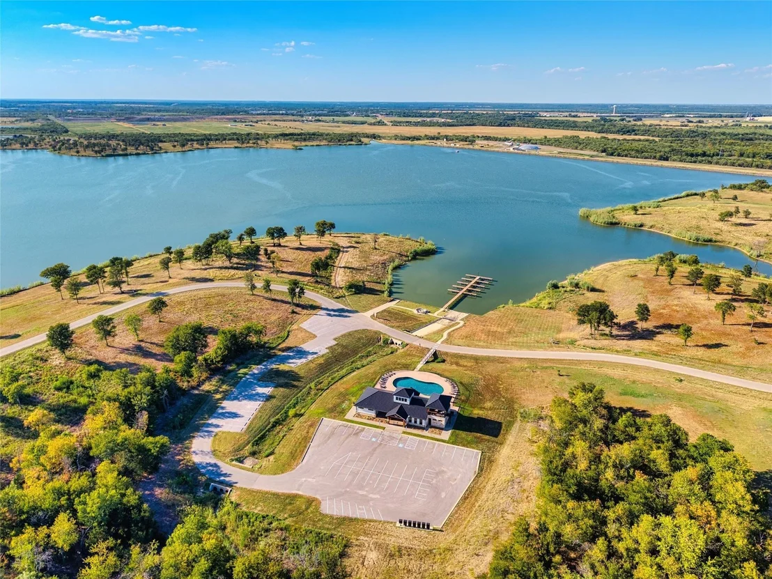 Photo of 554 Shoreside Drive