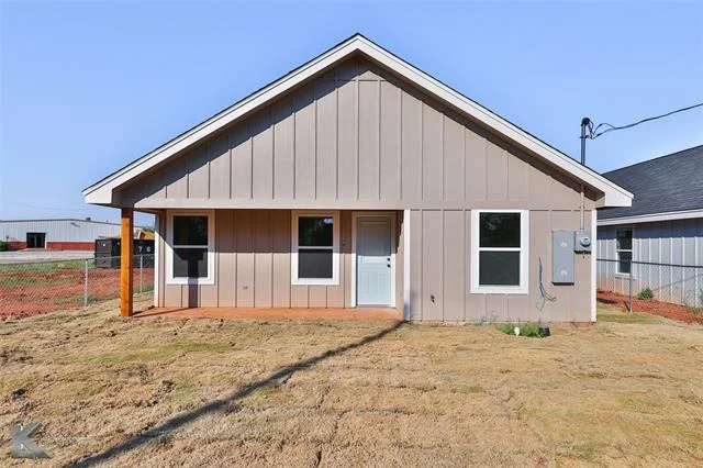 Photo of 2565 Bel Air