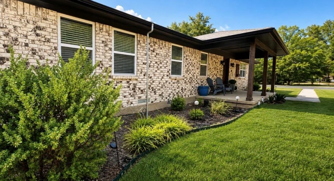 Photo of 1731 N Mockingbird Lane