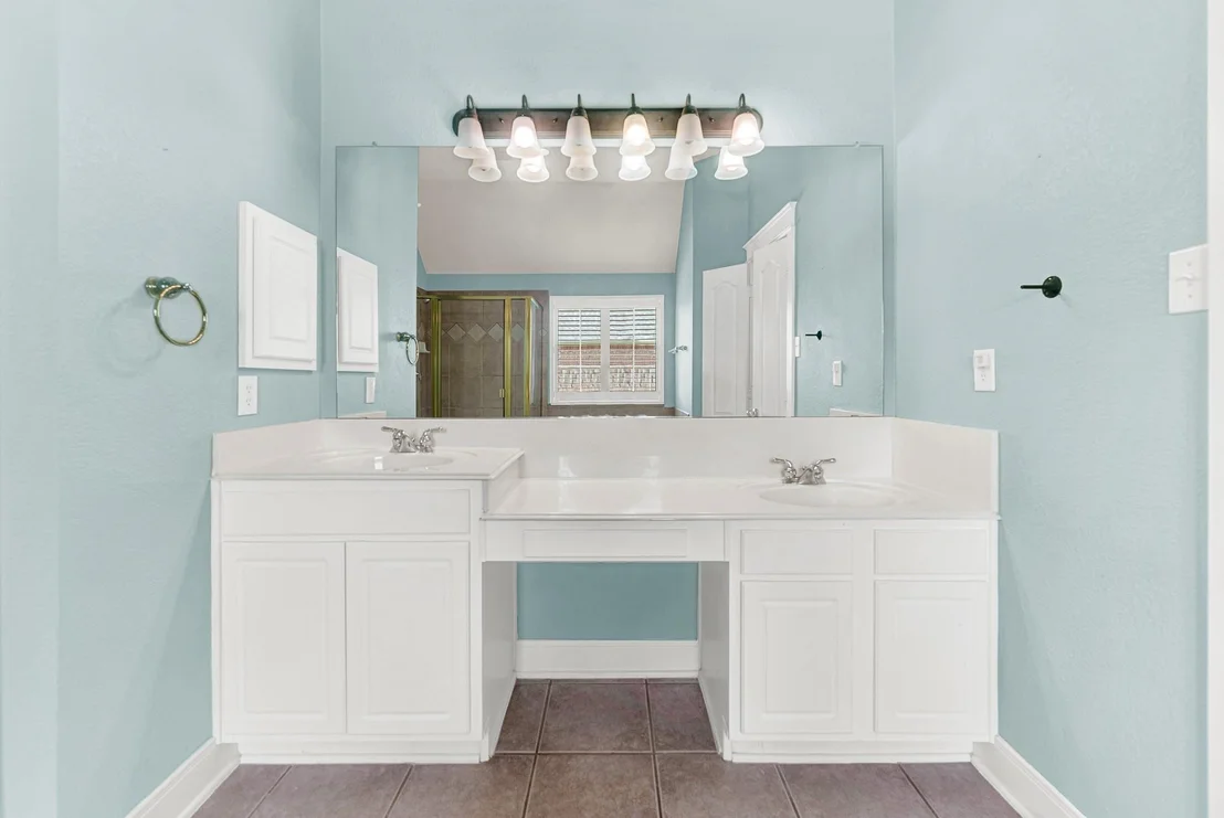 Photo of 630 Candlewood Trail