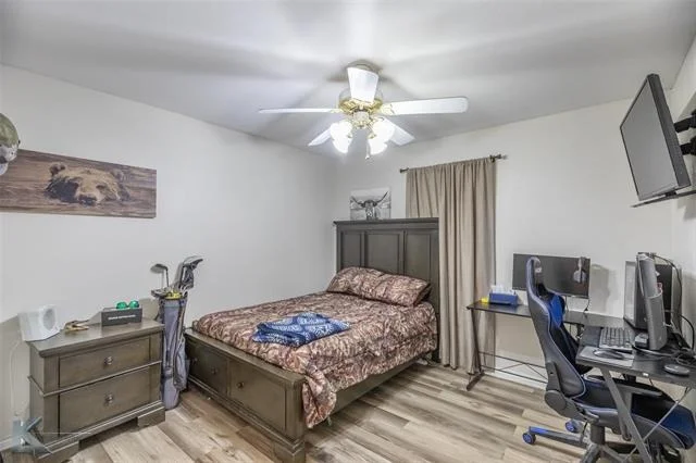 Photo of 1070 Larned Lane