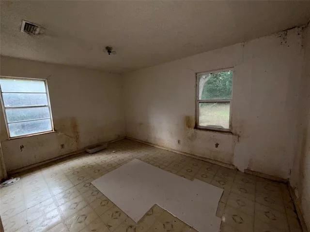 Photo of 120 E Dawn Drive