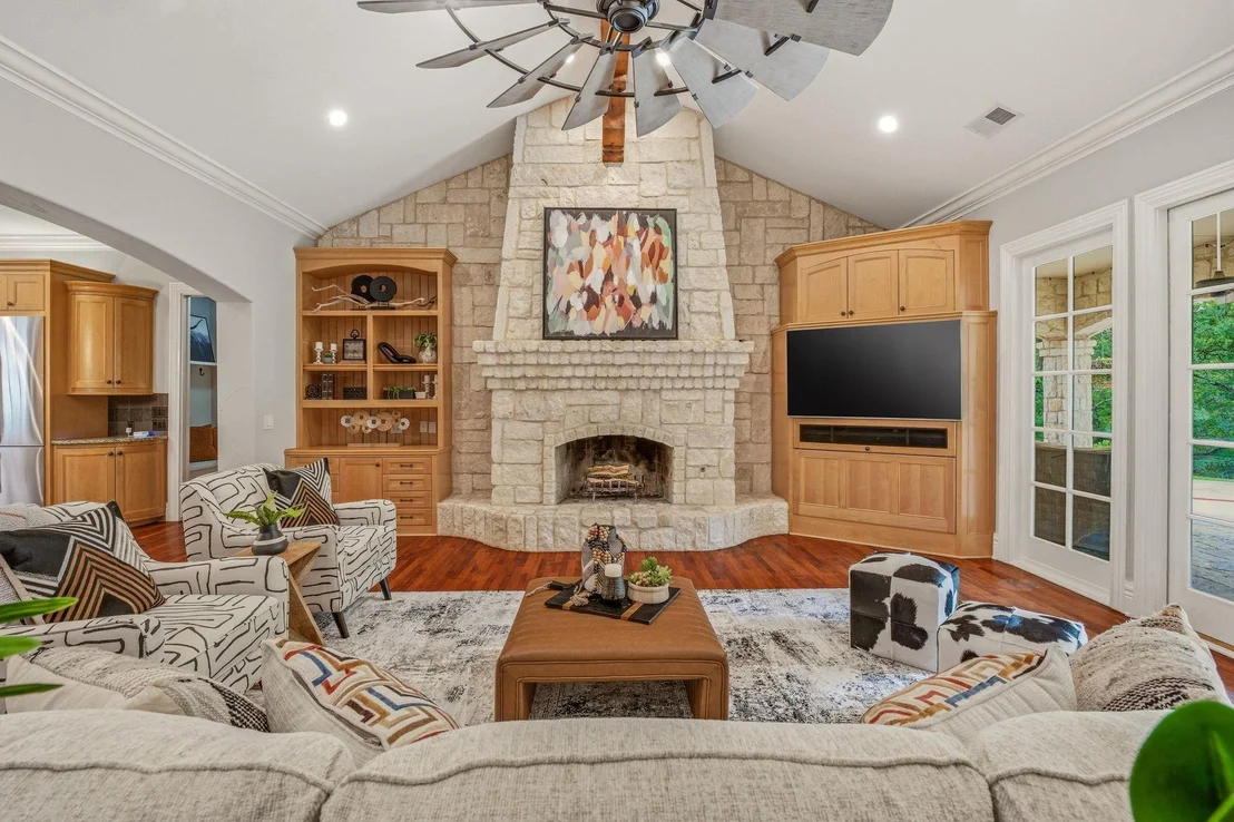 Photo of 6436 Valley Creek