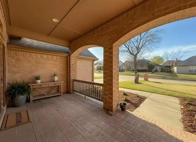 Photo of 2025 Fair Oaks Circle