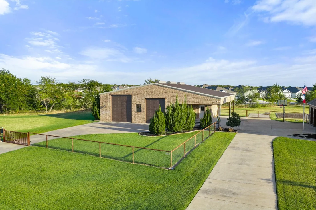 Photo of 5001 White Pine Drive