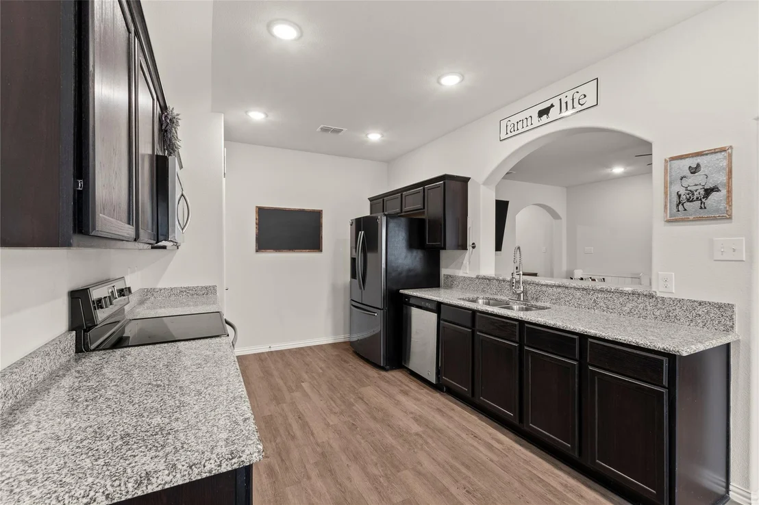 Photo of 115 Oak Springs Loop