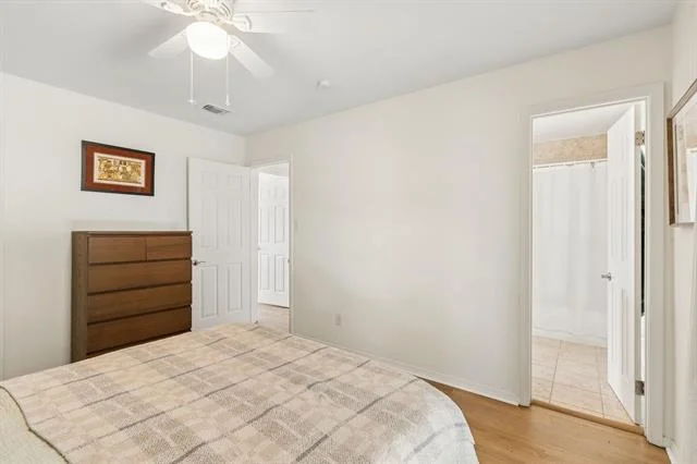 Photo of 5633 Powers Street