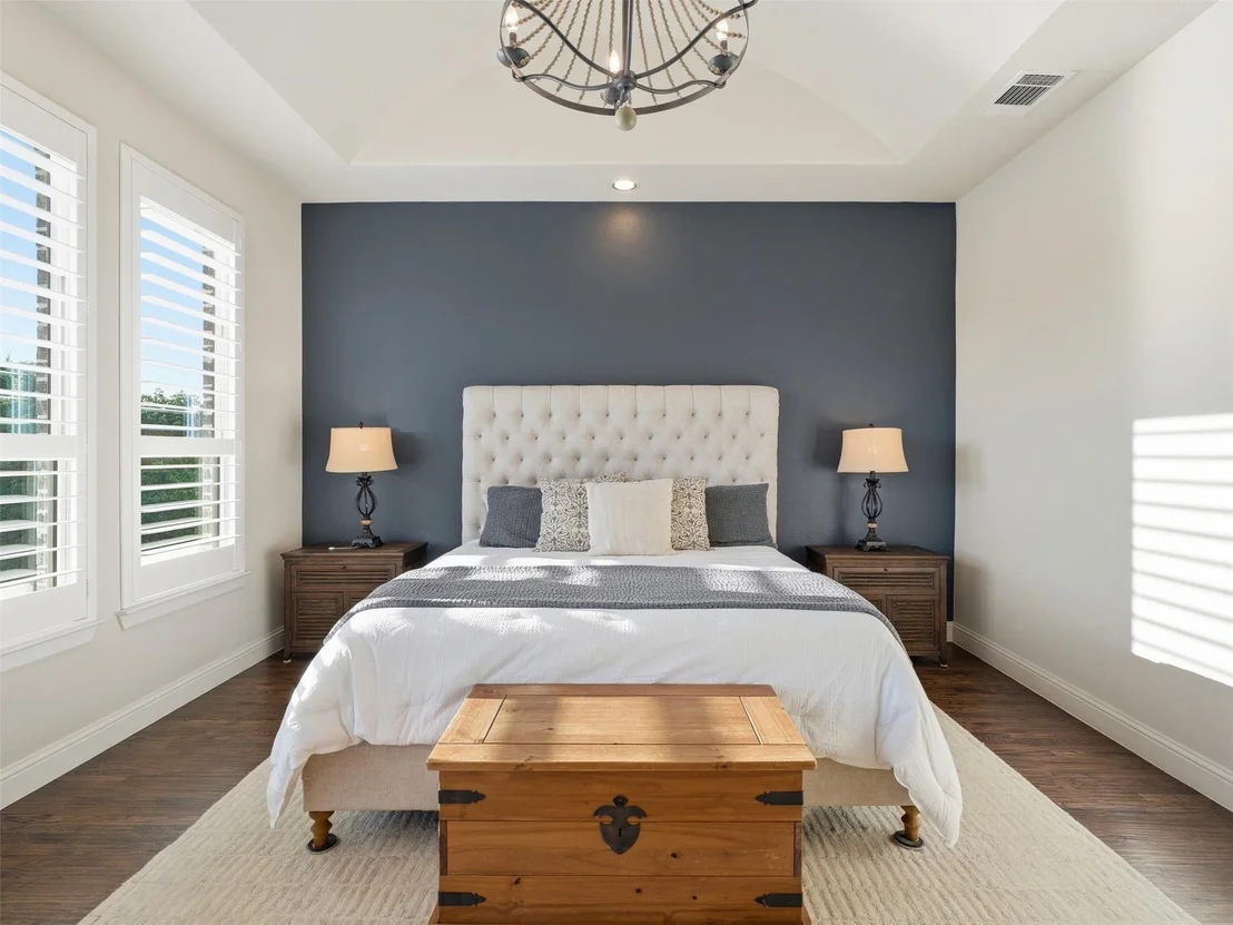 Photo of 1221 Falcon Drive
