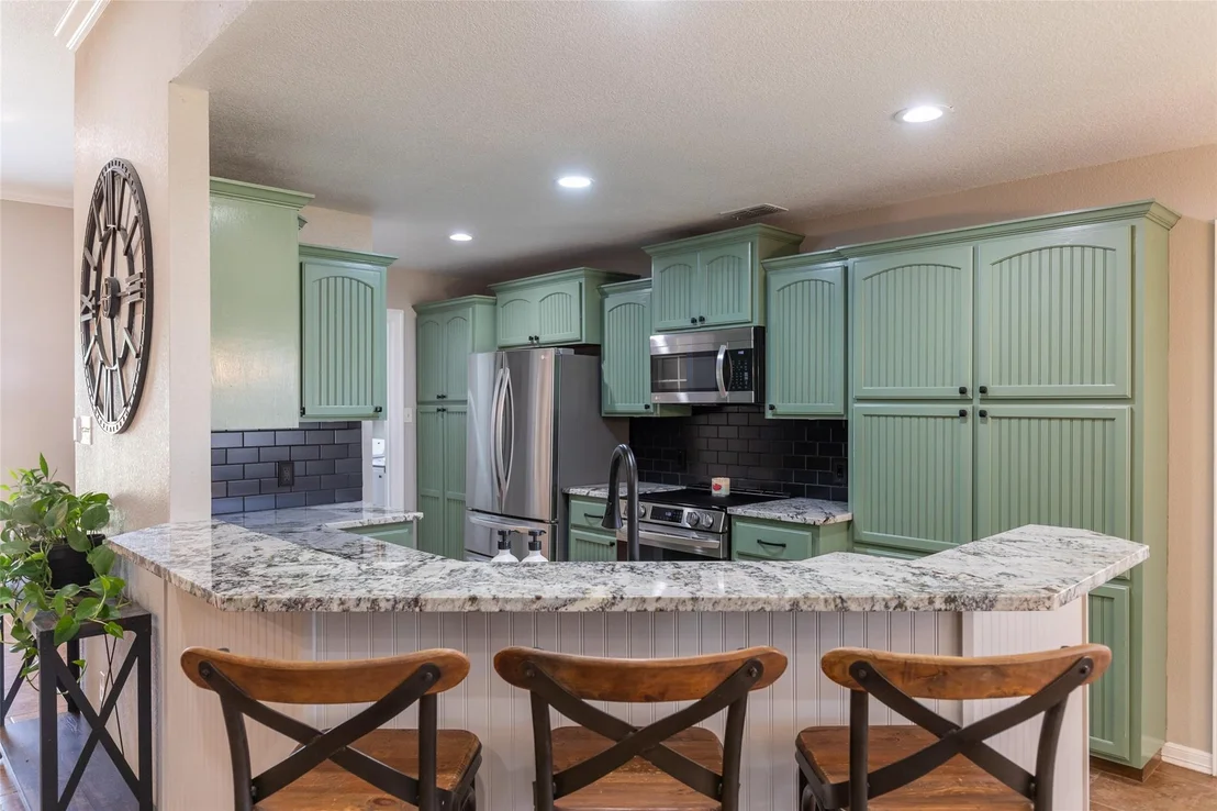 Photo of 174 Sanford Lane