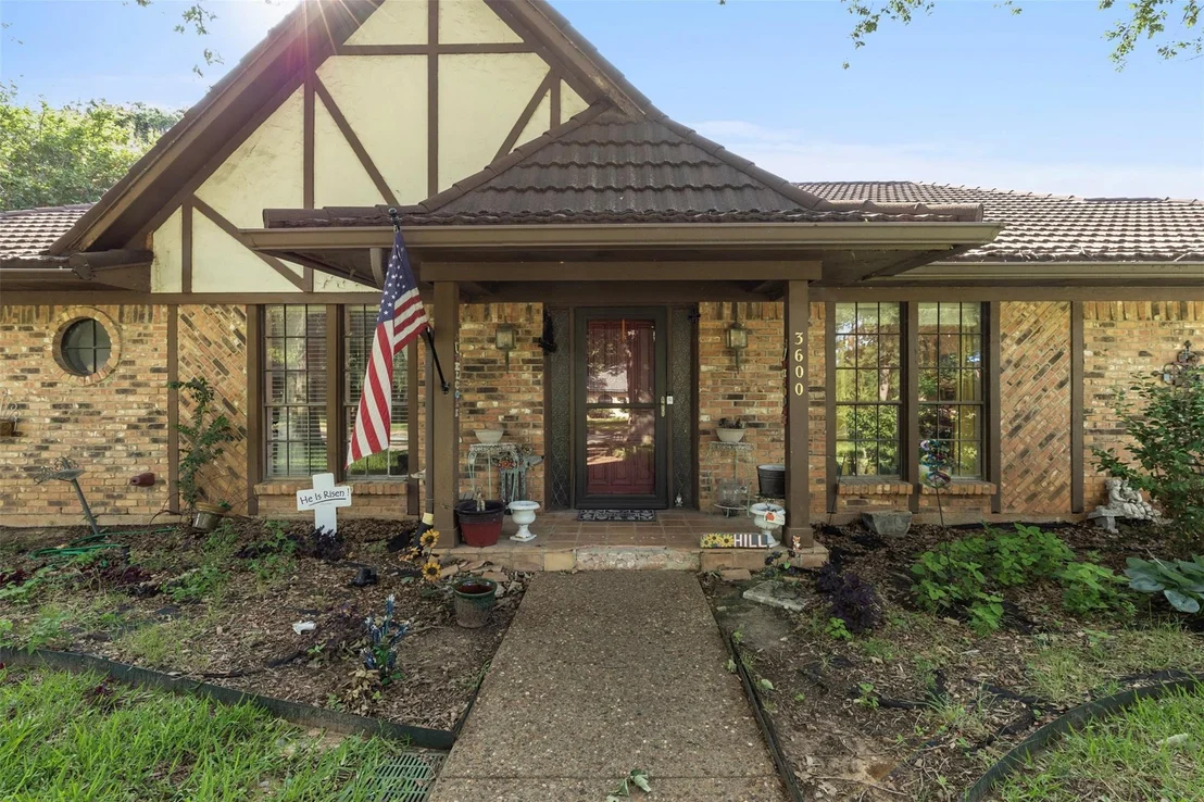 Photo of 3600 Lake Pontchartrain Drive