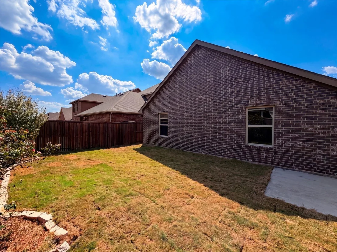 Photo of 5558 Yarborough Drive