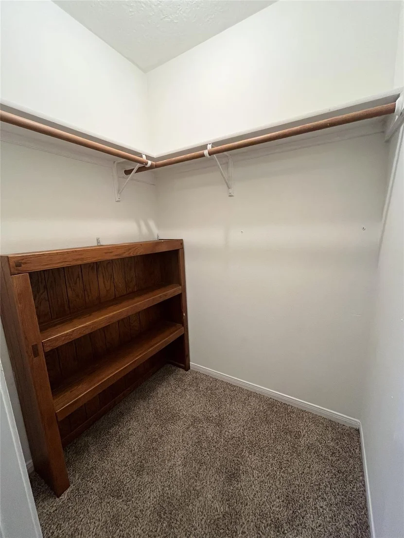 Photo of 602 N River Crest