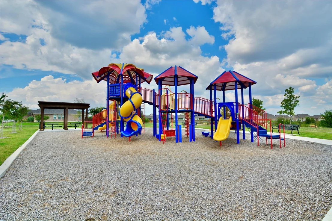 Photo of 465 Pollyann Trail