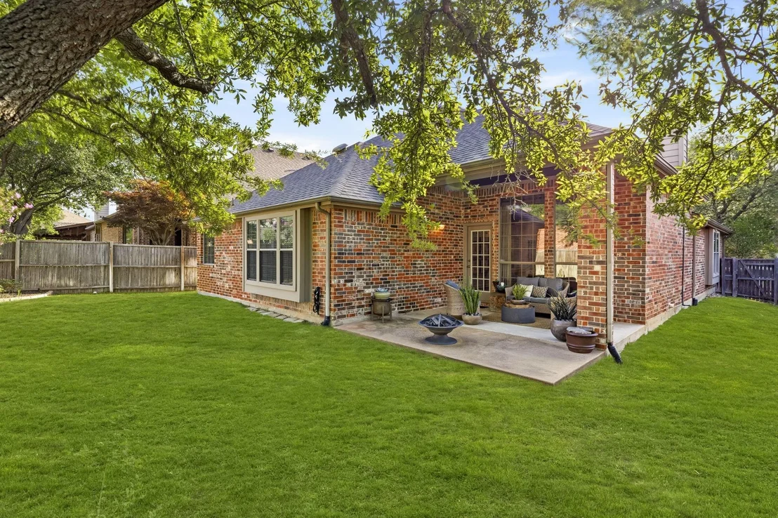 Photo of 7505 Willowbend Drive