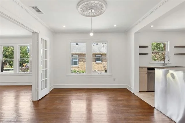 Photo of 2511 Burlington Boulevard