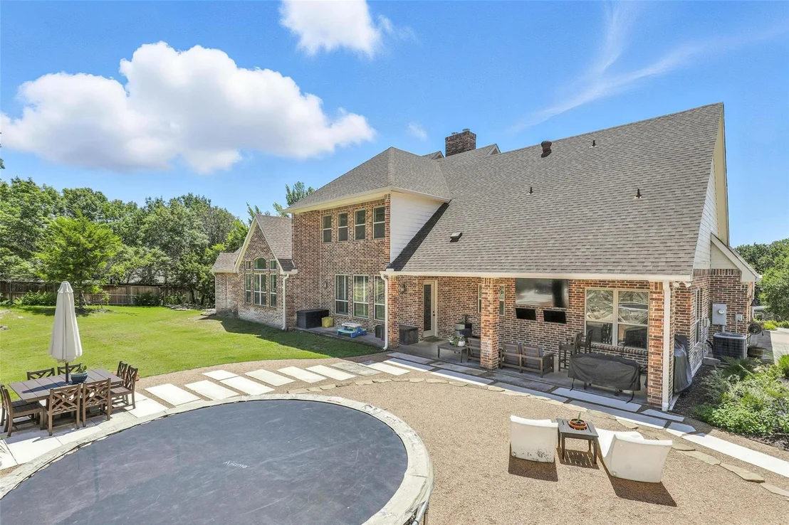 Photo of 381 Creek Bend Drive