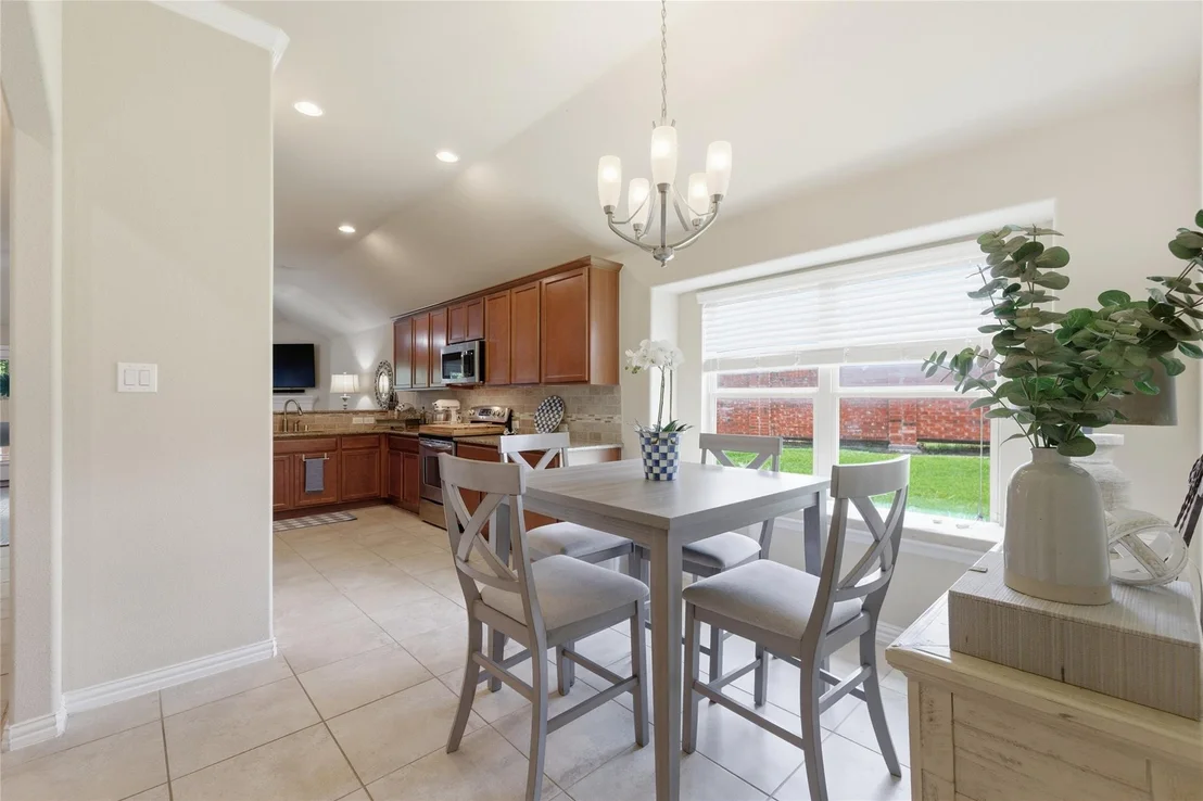 Photo of 800 Silverthorne Drive