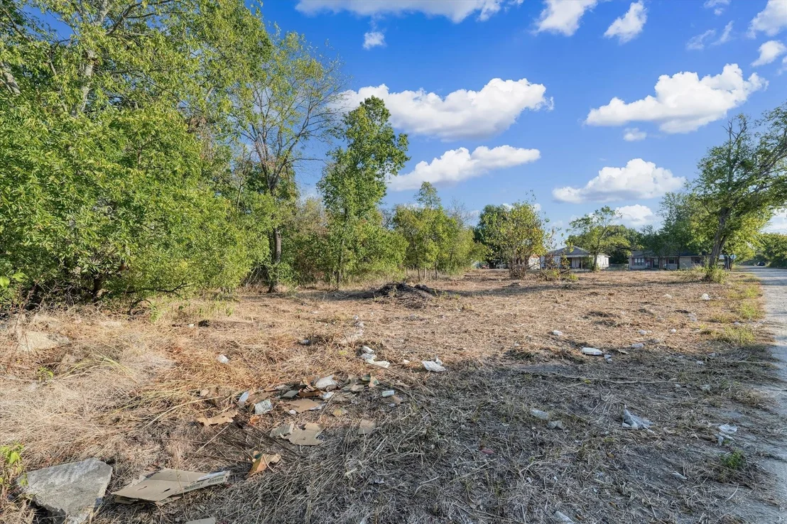 Photo of 301 N Waco Street