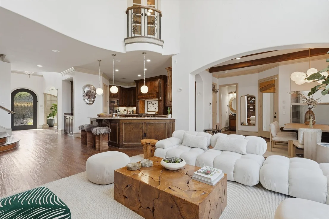 Photo of 5757 Bernay Lane