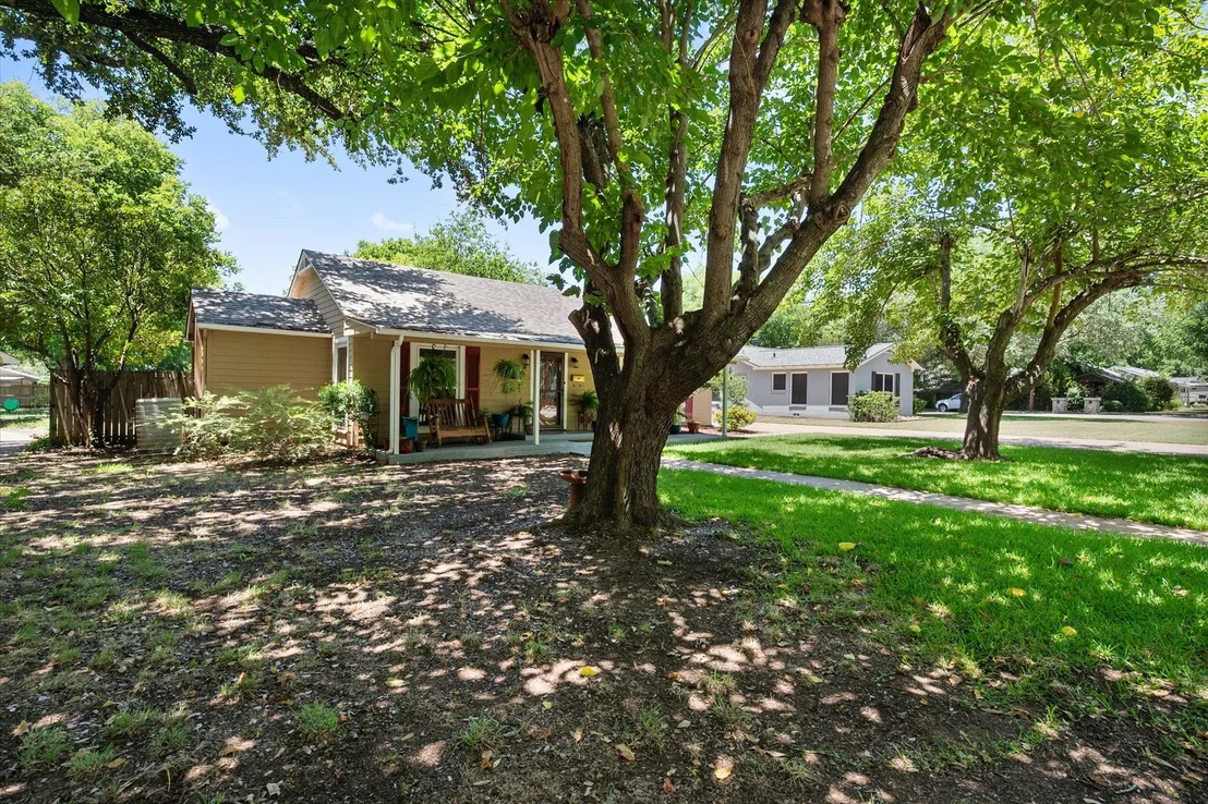Photo of 502 Bellevue Drive