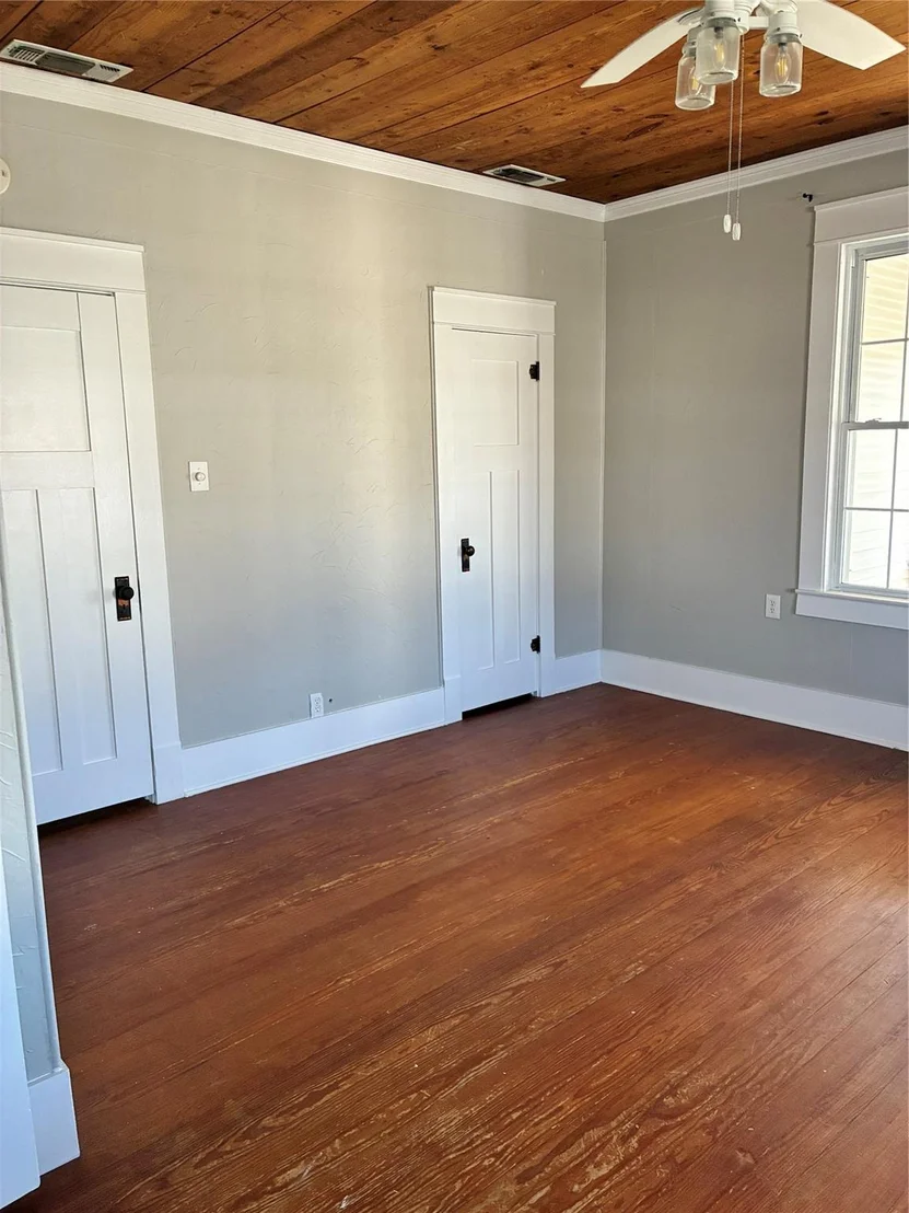 Photo of 109 S West Street