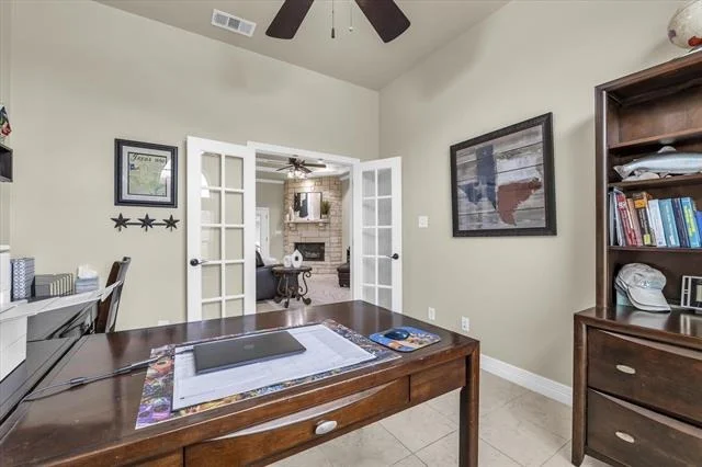 Photo of 910 Springdale Lane