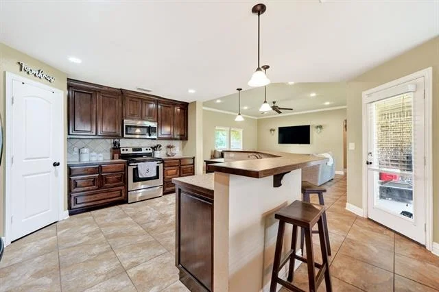 Photo of 220 Ebony Place