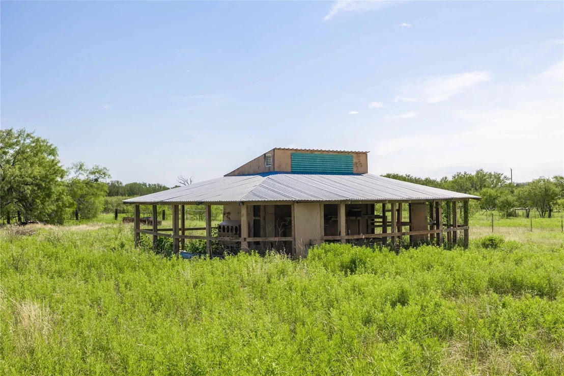 Photo of 685 County Road 114